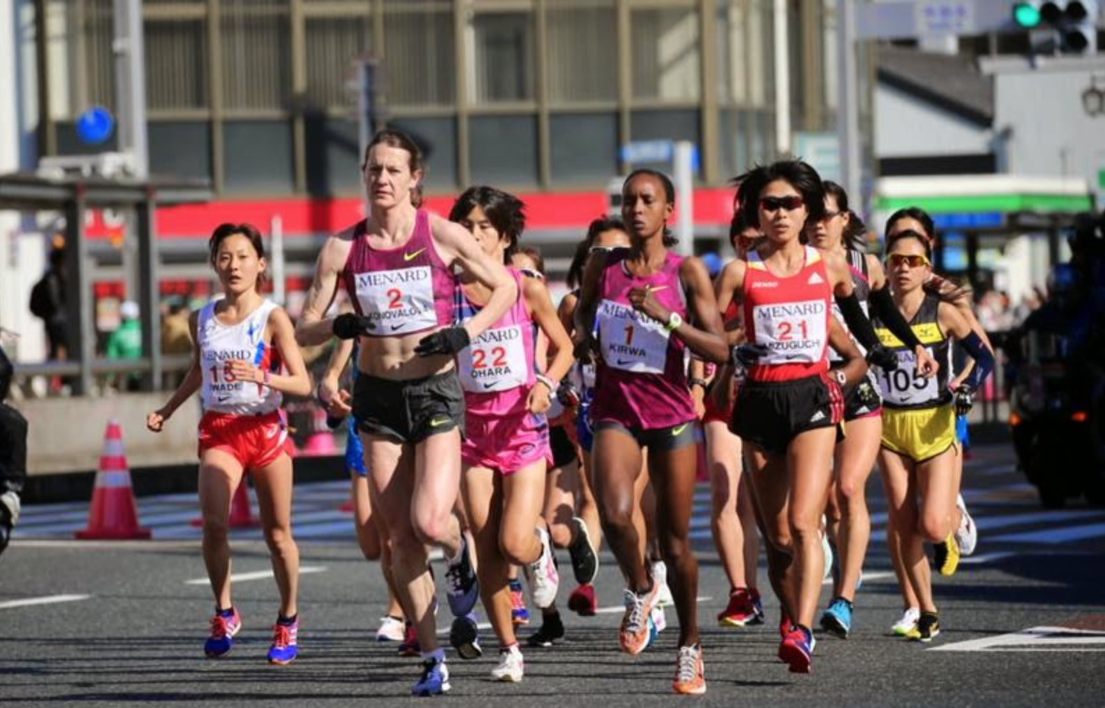 2 место в марафоне. Марафонцы фото женщины. Марафоны для женщин бесплатные фото. Japan Runner. Japanese Runner.