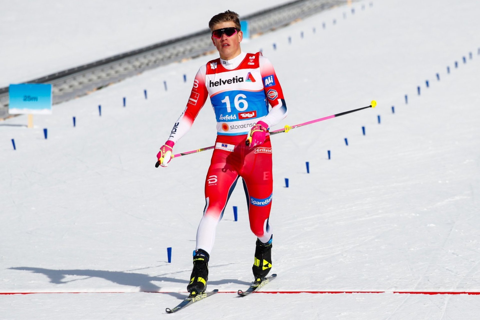 Лыжный спринт мужчины сегодня. Johannes Klaebo. Клебо спринт. Йоханнес хёсфлот Клебо лыжники. Лыжные гонки Клебо.
