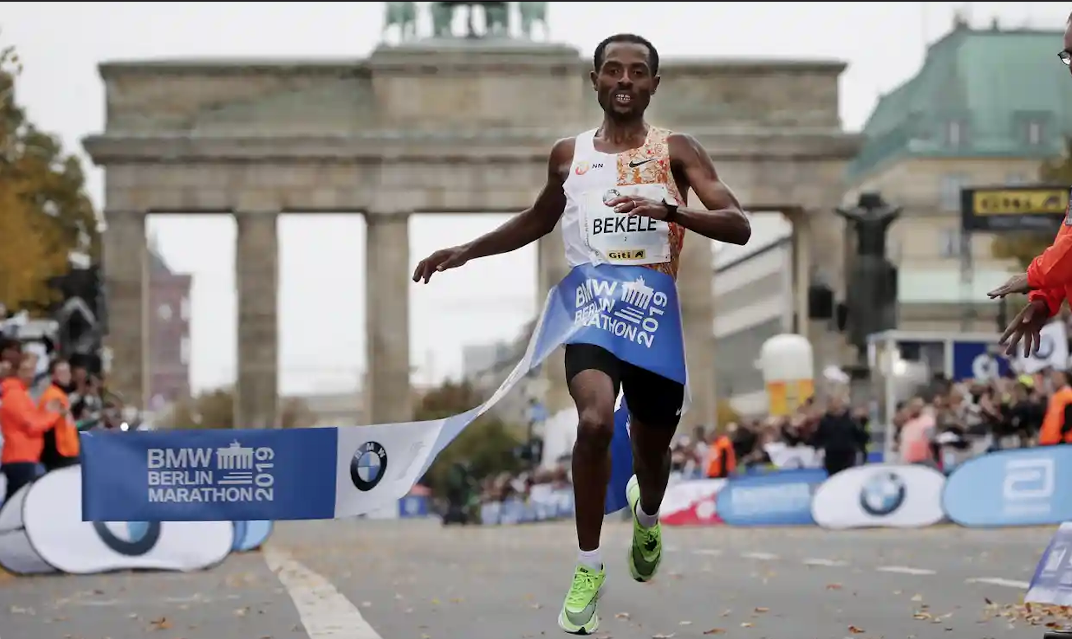 Кипчоге Берлин 2018. Berlin Marathon 2022. BMW Berlin Marathon 2022. Берлинский марафон 2018.