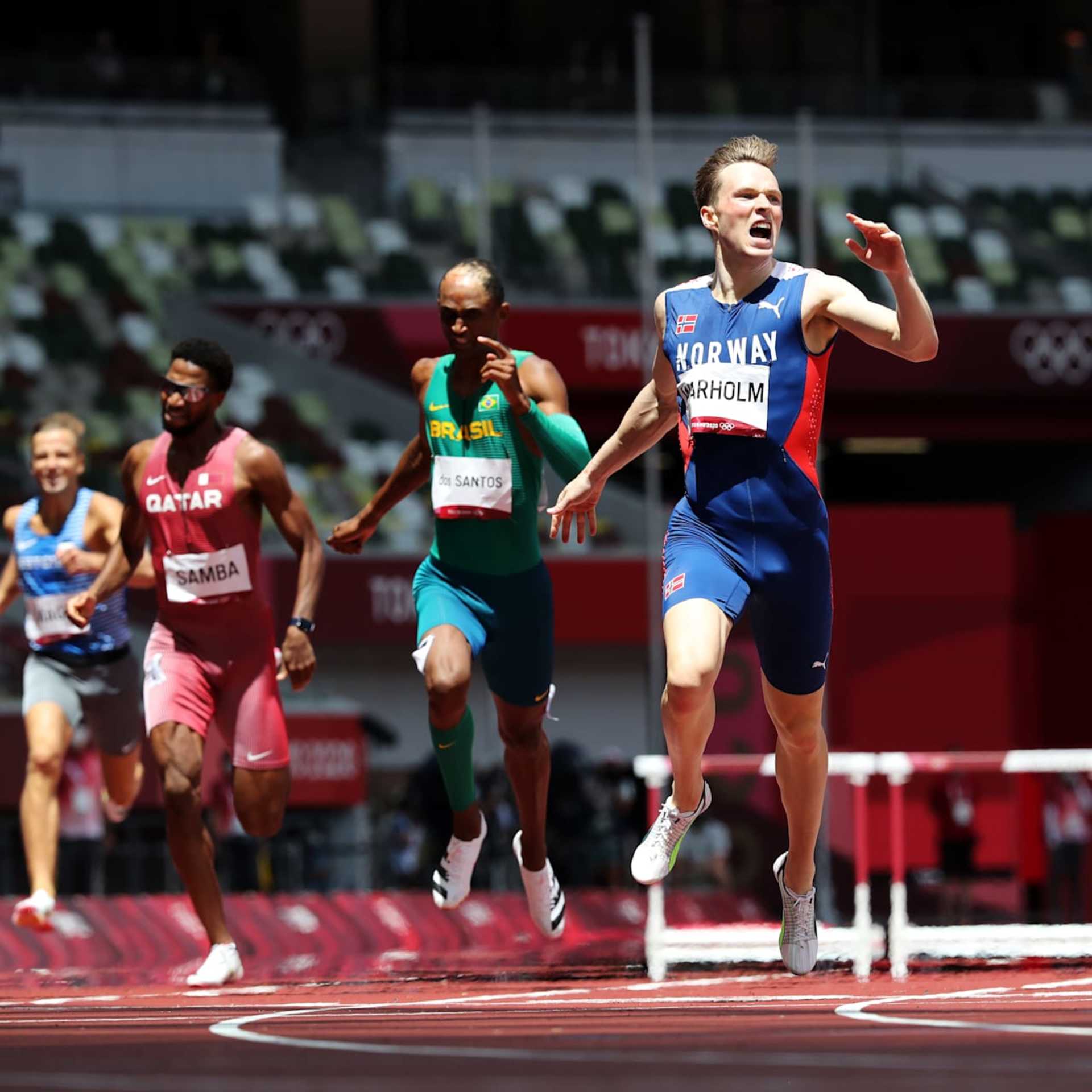 Норвегия легкая атлетика. Карстен Вархольм легкая атлетика мировой. Карстен Вархольм мировой рекорд. 400 Метров рекорд. Мировой рекорд на 400 метров с барьерами.
